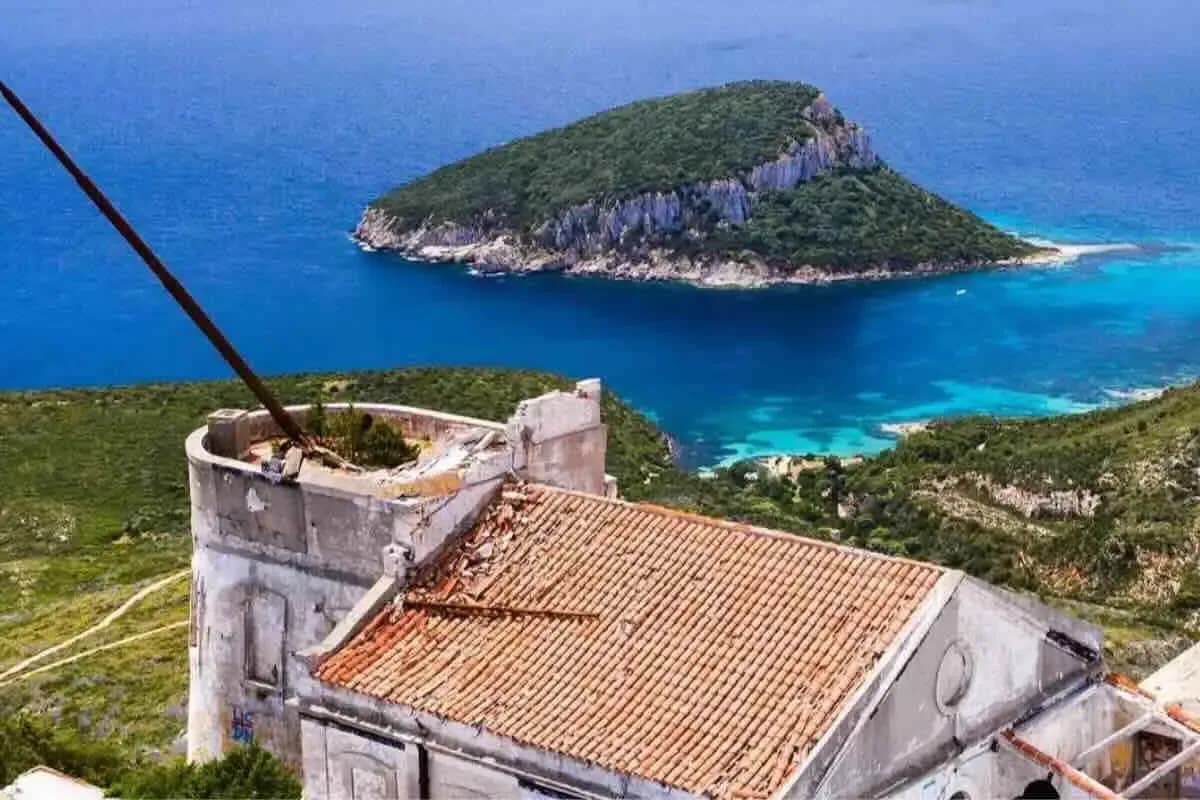 Gallura coast hiking Capo Figari Marconi radio station trail Golfo Aranci Sardinia Mediterranean scrub mouflon wildlife spring trekking macchia vegetation