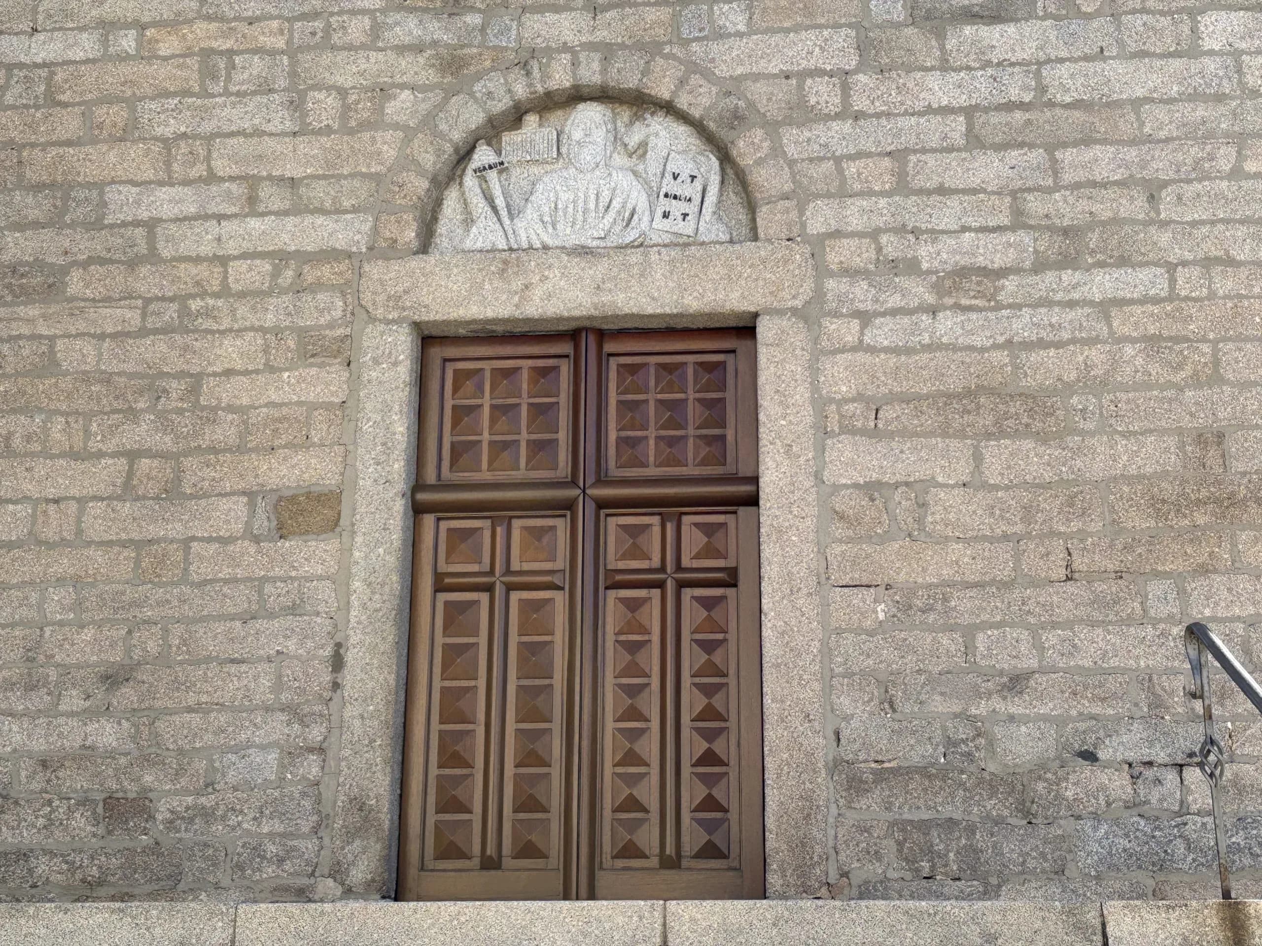 Église historique de San Paolo Apostolo dans la vieille ville d'Olbia