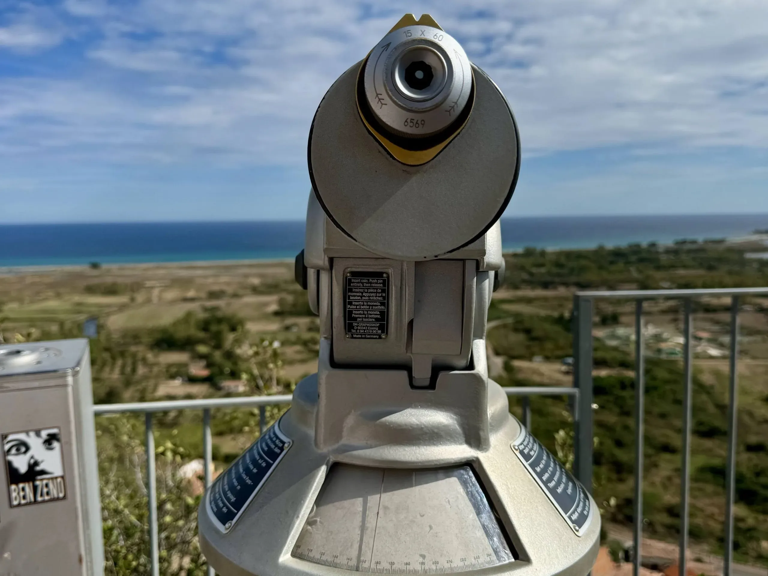 Blick vom Castello della Fava über den Rio Posada