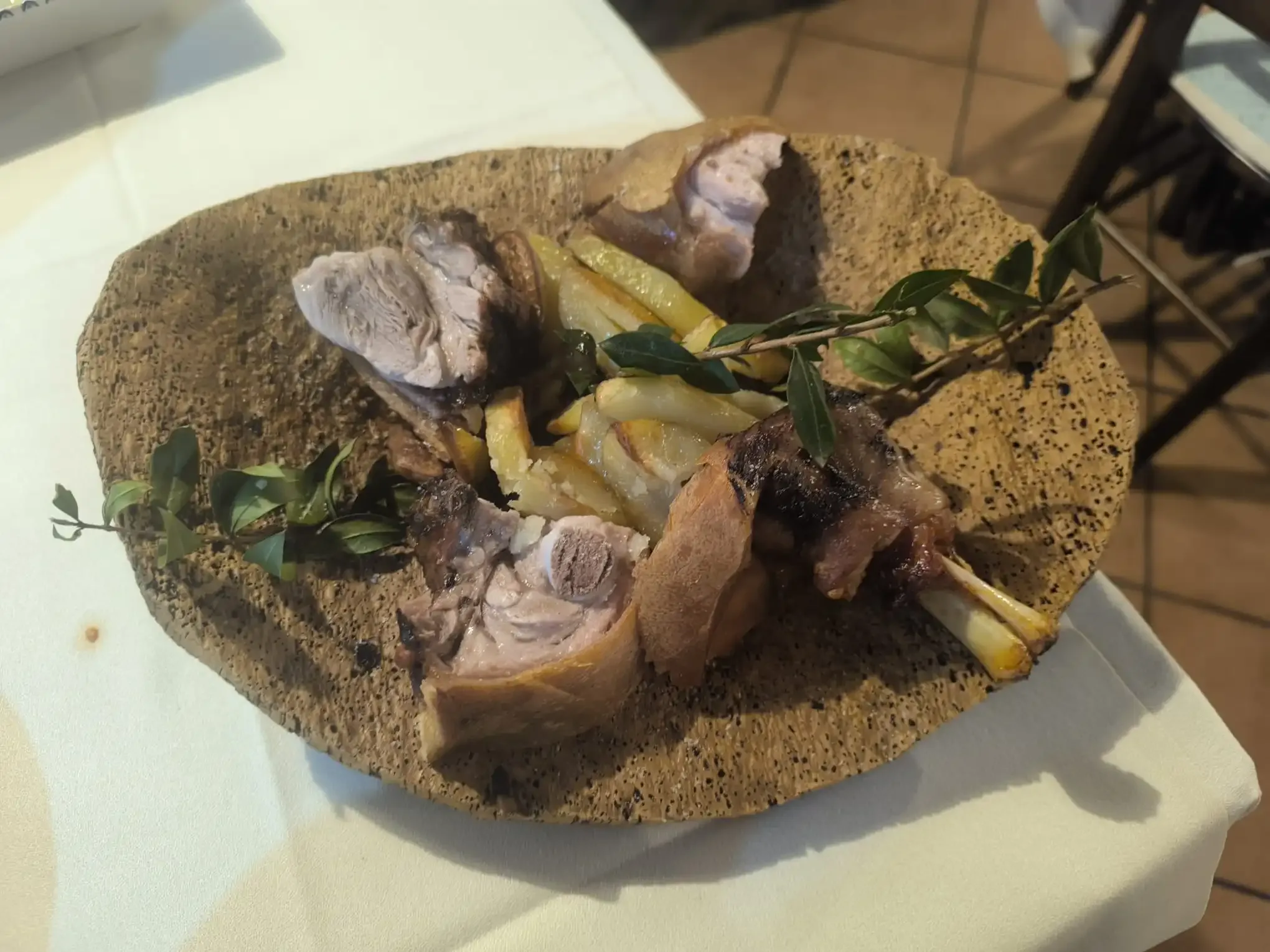 Porceddu-gebraad bij Agriturismo Sciapeddi