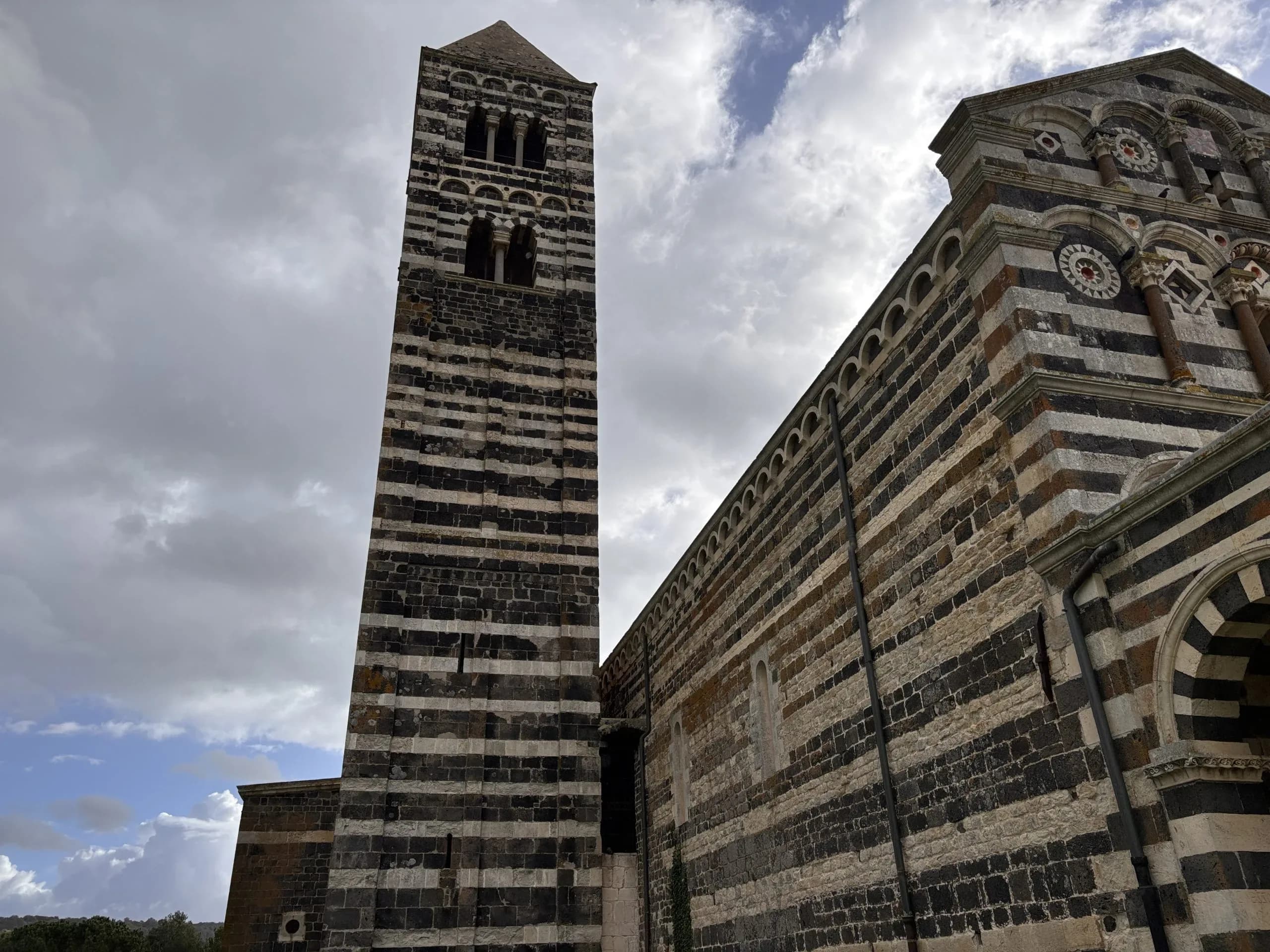 Historische kerk bij Sassari Saccargia